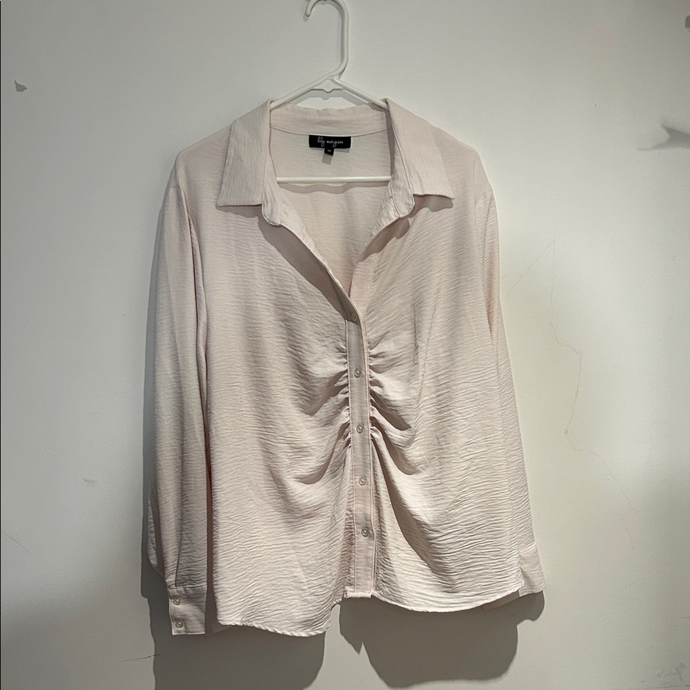 ⭐️ 4/$20 Zara Cream Ruched Button-Up Blouse